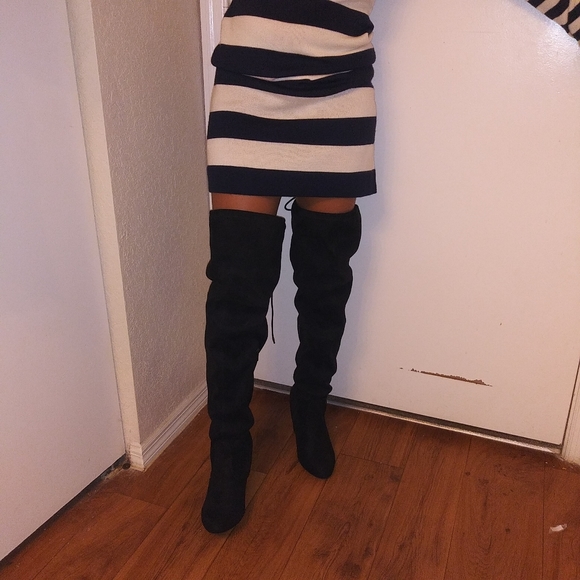 Boots - Picture 6 of 7